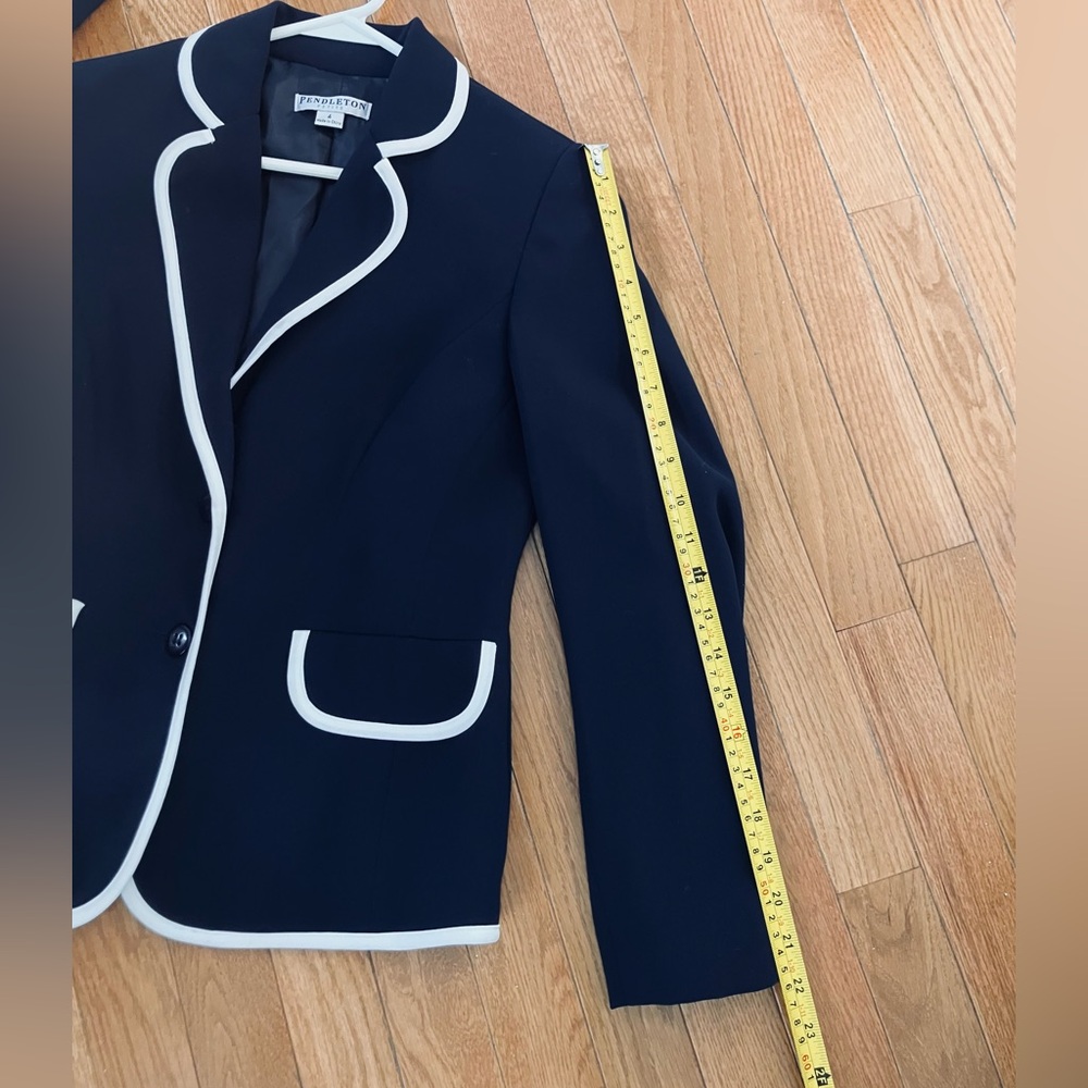 Pendleton Navy 2 Button Blazer with White Trim si… - image 10